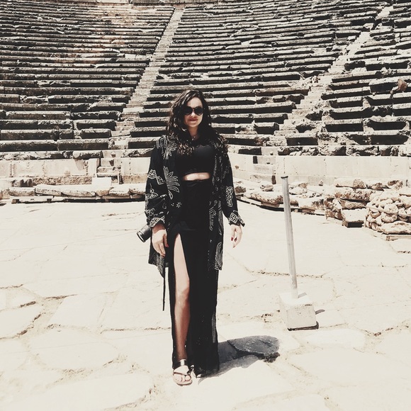 Meet your Posher, Sarah - Picture 1 of 1